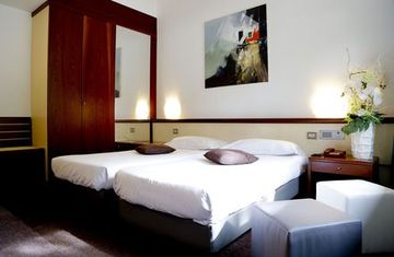GREEN MOTEL  (MALPENSA AIRPORT, 57 KM FROM MILAN)