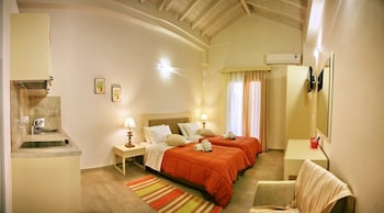 VICTORIA STUDIOS