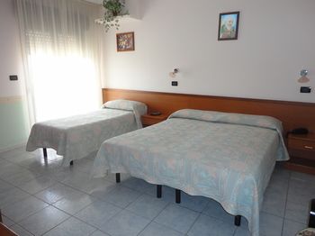CARRIERA HOTEL