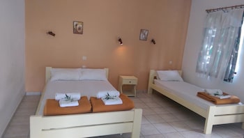 LAOPETRA STUDIOS