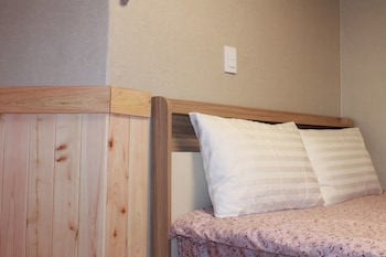 INSADONG R GUESTHOUSE - HOSTEL