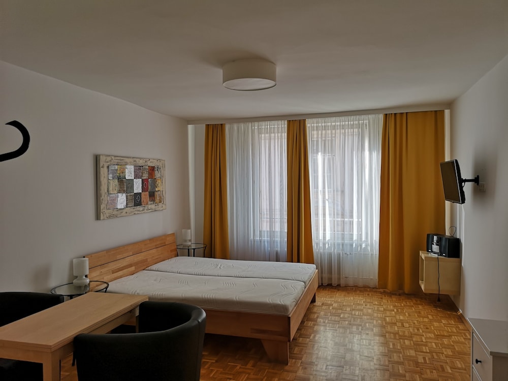 VIENNA STUDIOS