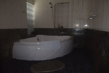 AURA BISMA UBUD
