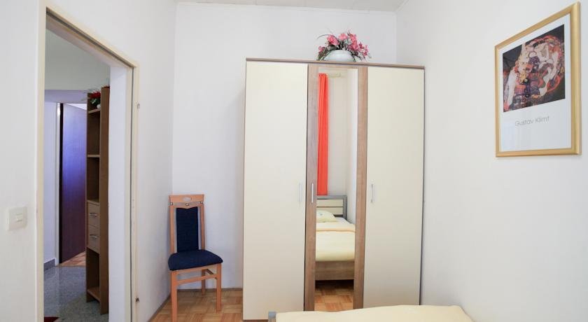 MOZART APARTMENTS