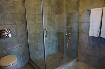 BALHAMBRA SUITES