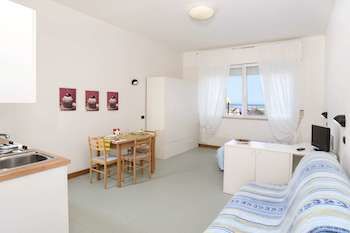 SUN BEACH RESIDENCE