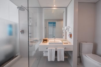 SOL BEACH HOUSE PHU QUOC BY MELIA