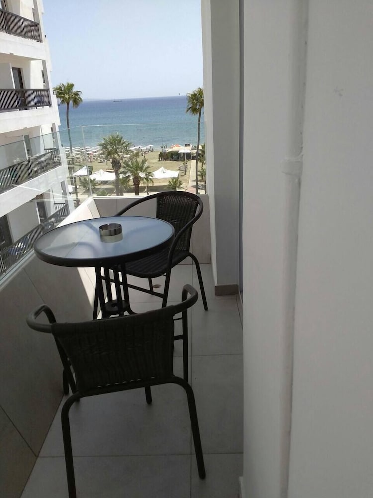 PALM SEA HOTEL APARTMENTS 2