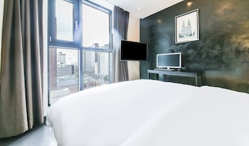 HOTEL 9 IN DONGDAEMOON
