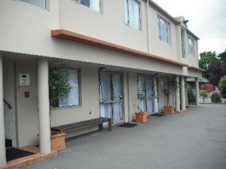 ARENA MOTEL
