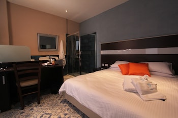 MYTRAVEL HOUSE