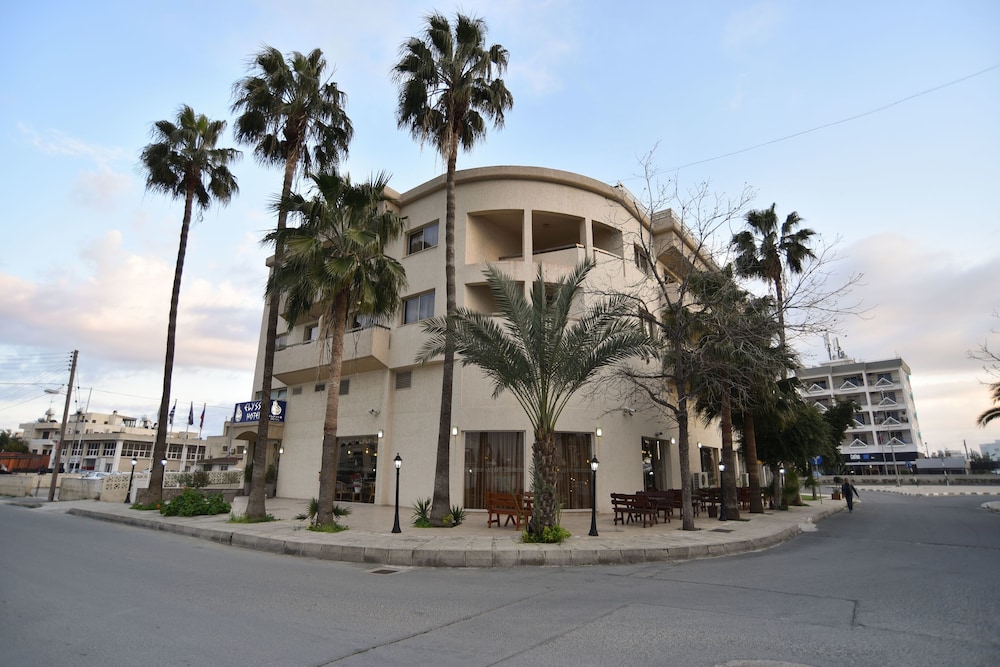 ELYSSO HOTEL
