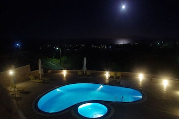 MOONLIGHT APARTMENTS