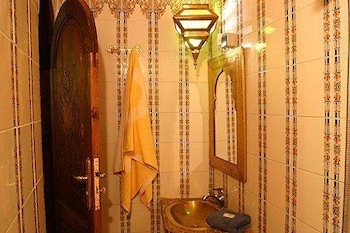 RIAD MAKTOUB