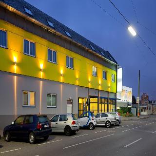 VIENNA SPORTHOTEL
