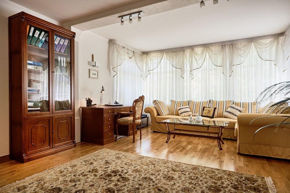 M.S. KUZNETSOV APARTMENTS LUXURY VILLA