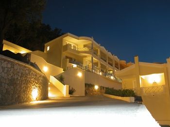 ITHEA SUITES HOTEL