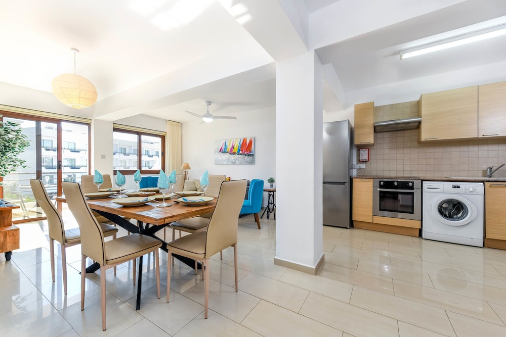 NISSI BEACH APARTMENT 2