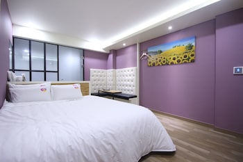 ROO MOTEL