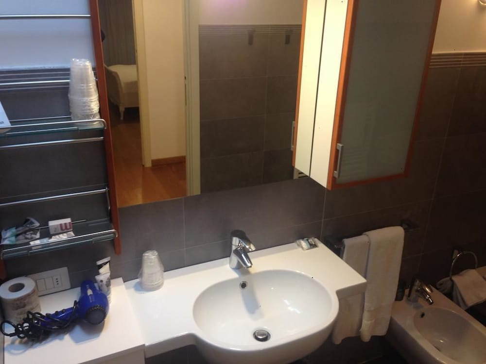 ARTIS APARTMENT