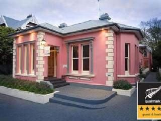 THE CLASSIC VILLA