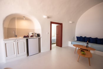 ELIA 1968 CAVE HOUSES - ADULTS ONLY