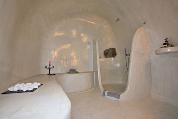 CALLY CAVE HOUSES