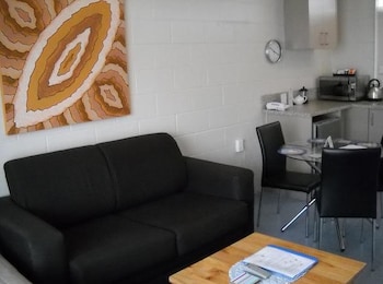 MT EDEN MOTEL