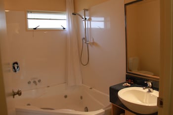 MILANO MOTOR LODGE