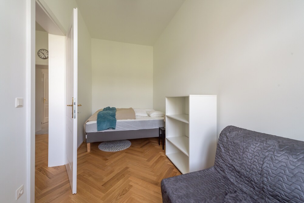 WALLENSTEIN APARTMENTS
