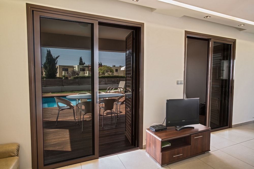 SATIN VILLAS