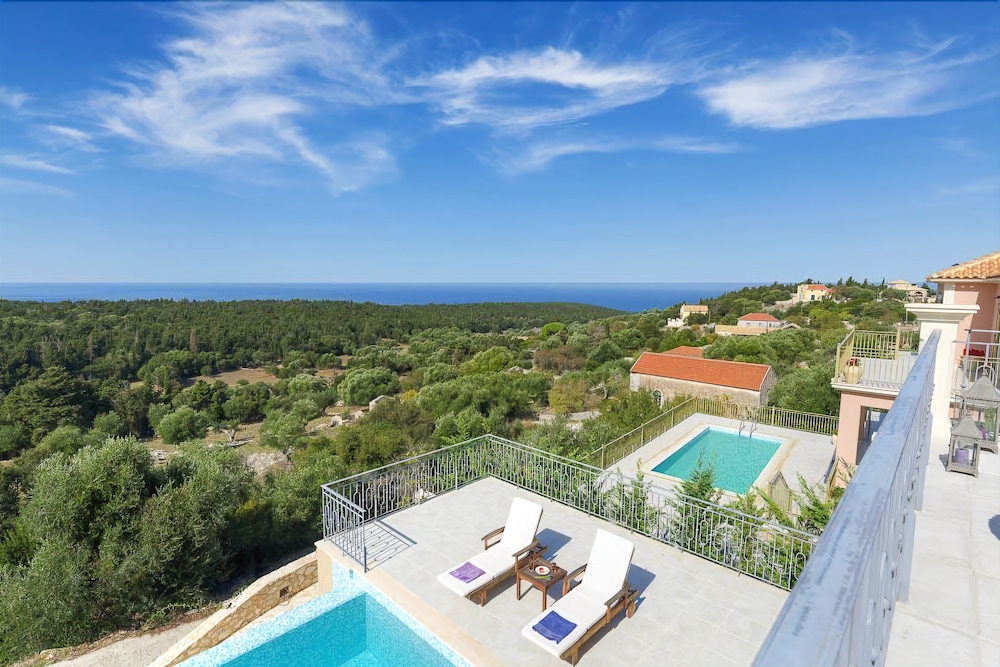 VILLA PERSEPHONE