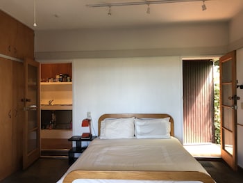 MOUNT HOBSON APARTMENTS