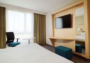 Courtyard By Marriott La Defense West Colombes