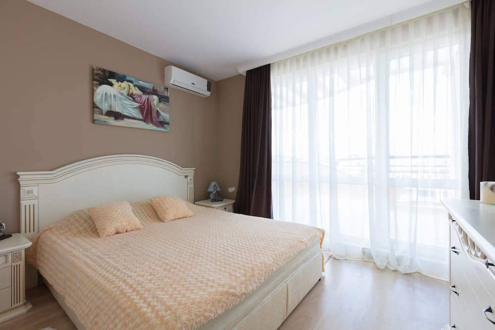 TWO BEDROOM APARTMENT WITH LARGE BALCONY