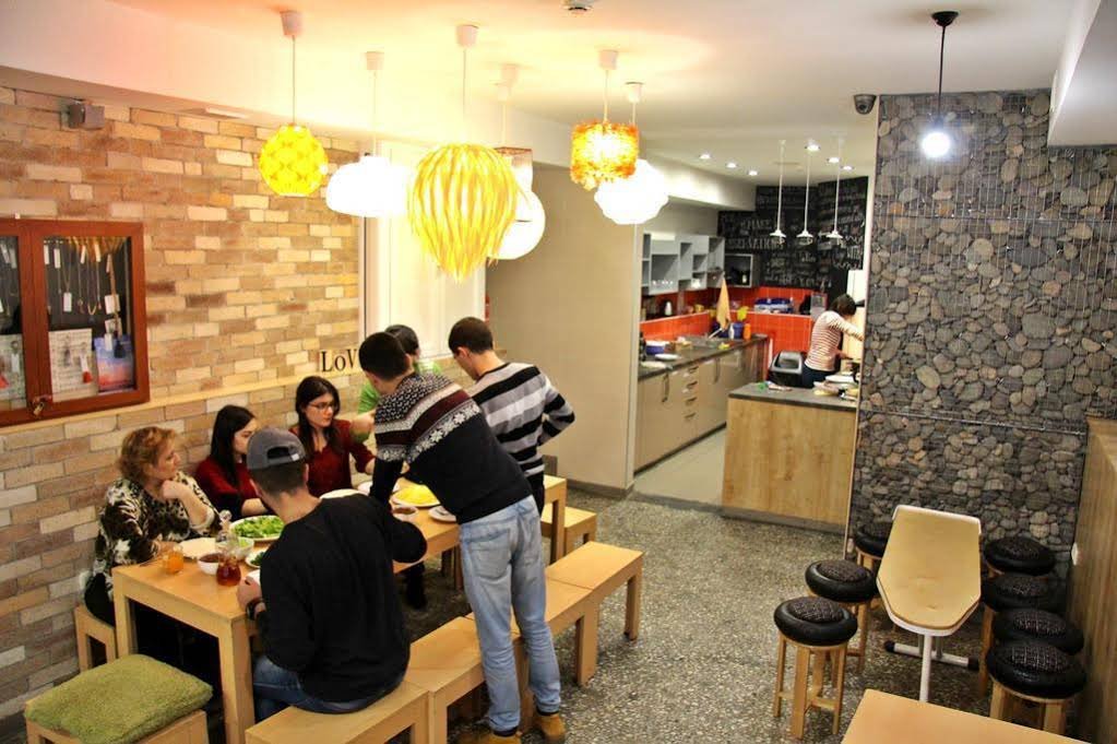 ENVOY HOSTEL & TOURS