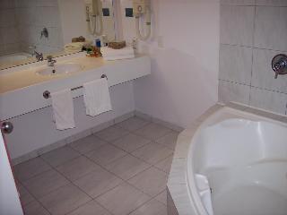 PARKLANE MOTOR INN TAKAPUNA BEACH