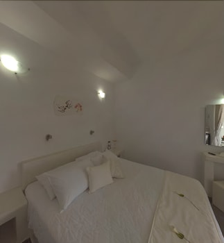 PANCRATIUM VILLAS AND SUITES