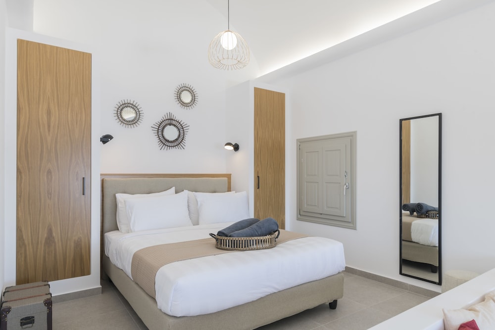 SYMPHONY SUITES