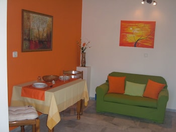 POSEIDON APARTMENTS