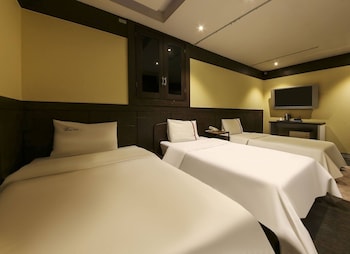 LUXURY HOTEL