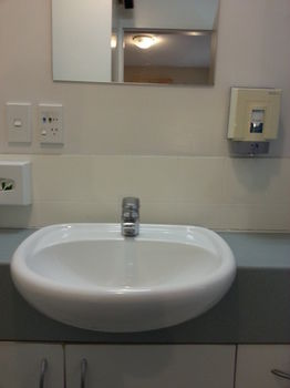 AAA NORTHLANDS MOTEL