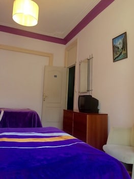 PRIVATE ACCOMMODATION HOSTEL