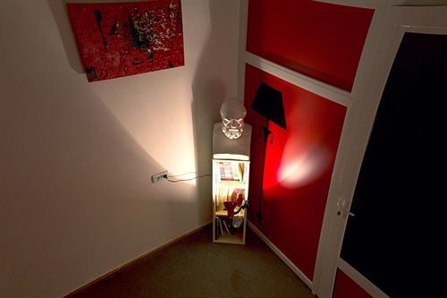 THEATRE HOSTEL