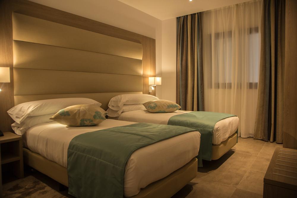 AZ HOTEL ZEPHYR