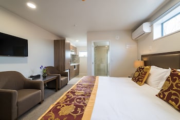 GOLDEN STAR MOTEL