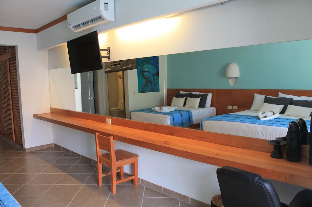 AXKAN TULUM