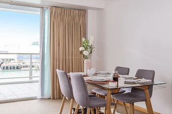 WATERFRONT 1BR PRINCES WHARF APARTMENT