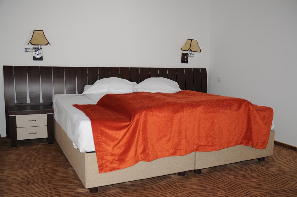 MISTRAL RESORT MOIECIU (BRASOV COUNTY, 45 KM FROM BRASOV CITY)
