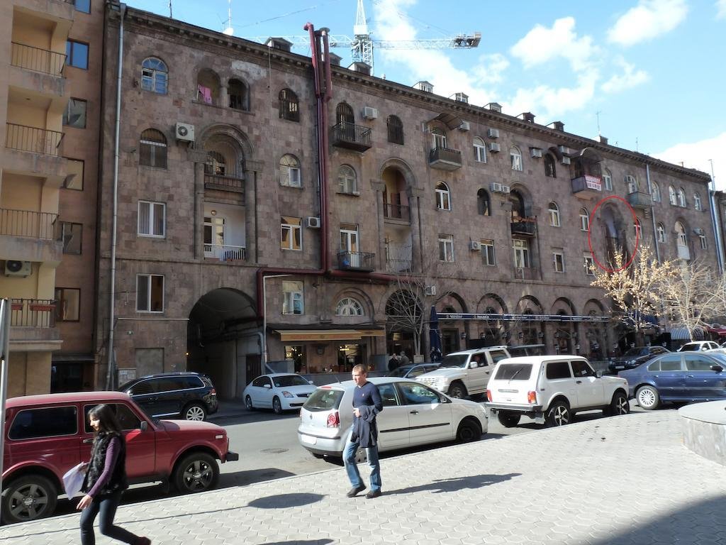 APARTMENT IN HOUSE OF CLASSICAL ARMENIAN ARCHITECTURE